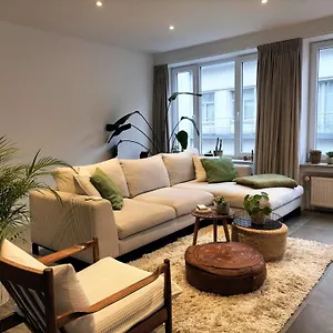 https://apt-sea-la-vie.bruges-hotels.info